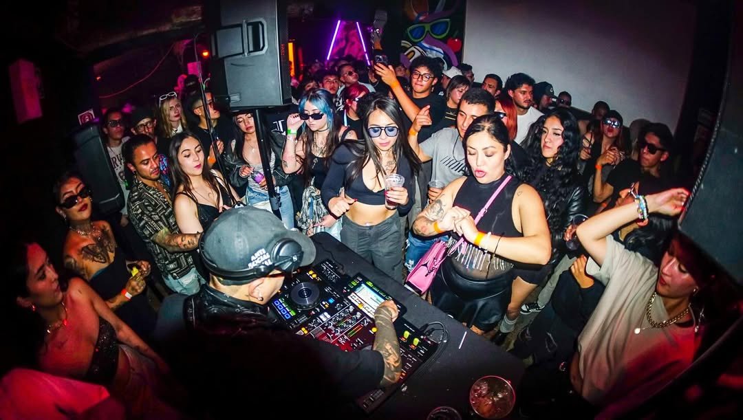 SaveClip.App_472387074_18131555137389218_4082075628668663741_n