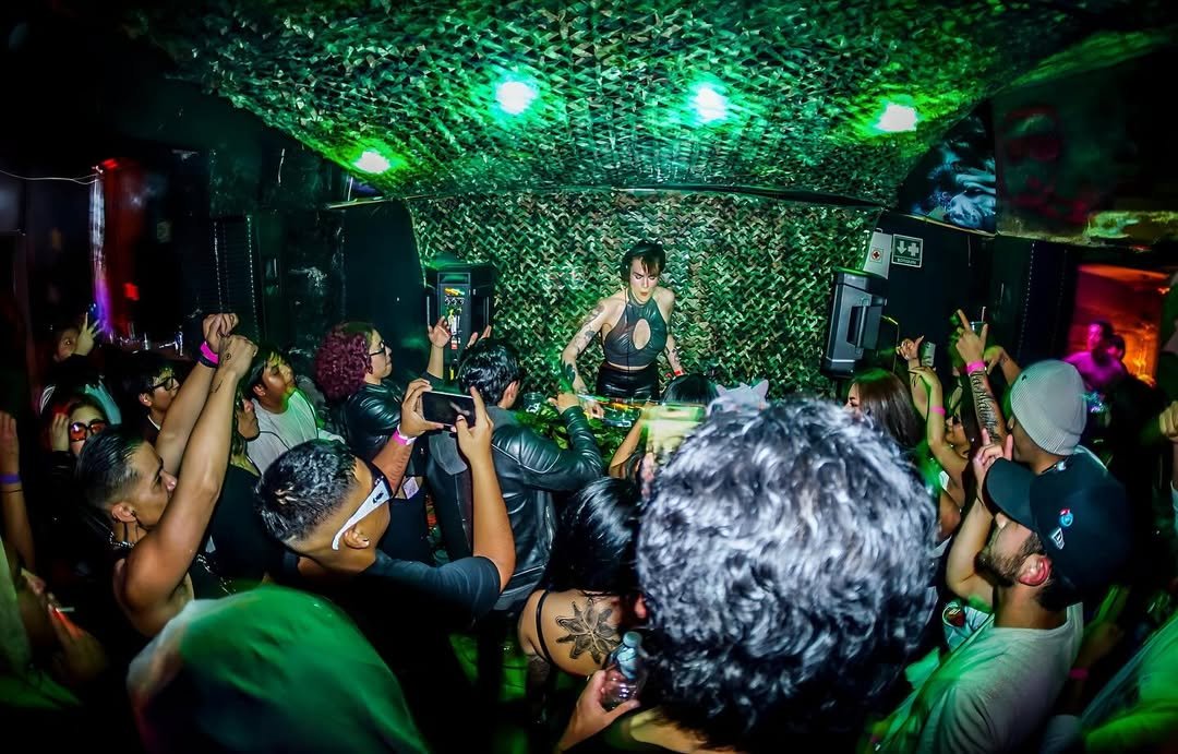 SaveClip.App_477198670_18134926393389218_675710822572600332_n